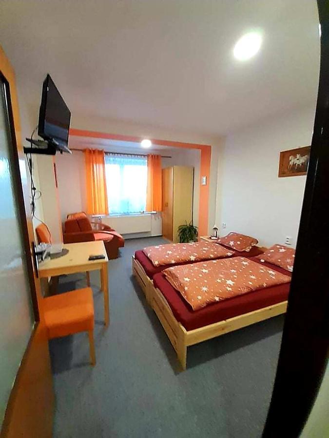 Pension Zita Znojmo Exterior photo